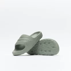 Adidas Originals - Adilette 22 W (Silver Green/Silver Green/Core Black) -Boutique de chaussures de sport de plein air ADIDAS Originals Adilette 22 W Silver Green Silver Green Core Black 3