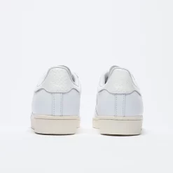 Adidas Skate - Superstar ADV (Cloud White/Gold Metallic) -Boutique de chaussures de sport de plein air ADIDAS Skate Superstar ADV Cloud White Gold Metallic 3