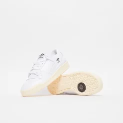 Adidas Skateboarding - Forum 84 Low ADV (Footwear White) "Clean Classic" -Boutique de chaussures de sport de plein air ADIDAS Skateboarding Forum 84 Low ADV Footwear White Clean Classic 3