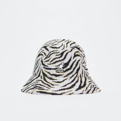 KANGOL CARNIVAL CASUAL HAT (WHITE / ZEBRA)