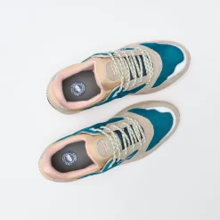 KARHU - ARIA 95 (Silver Lining/ Peach Whip) -Boutique de chaussures de sport de plein air Karhu Aria 95 Silver Lining Peach Whip 7