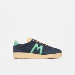 Karhu - Trampas (India Ink/Absinthe)