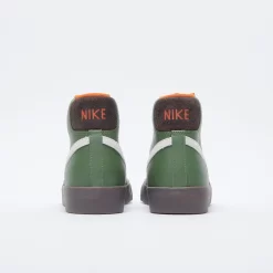 Nike - Blazer Mid 77 'Vintage (Army Olive) -Boutique de chaussures de sport de plein air Nike Blazer Mid 77 Vintage Army Olive 4