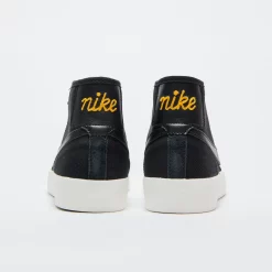 Nike SB BLZR Court Mid Prm - Black/Black -Boutique de chaussures de sport de plein air Nike SB BLZR Court Mid Prm Black Black 4