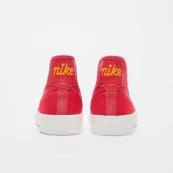 Nike SB BLZR Court Mid Prm-Mystic Hibiscus -Boutique de chaussures de sport de plein air Nike SB BLZR Court Mid Prm Mystic Hibiscus 4