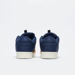 Nike SB - Dunk Low Pro Premium (Midnight Navy/Desert Orchre) -Boutique de chaussures de sport de plein air Nike SB Dunk Low Pro Premium Midnight Navy Desert Orchre 5