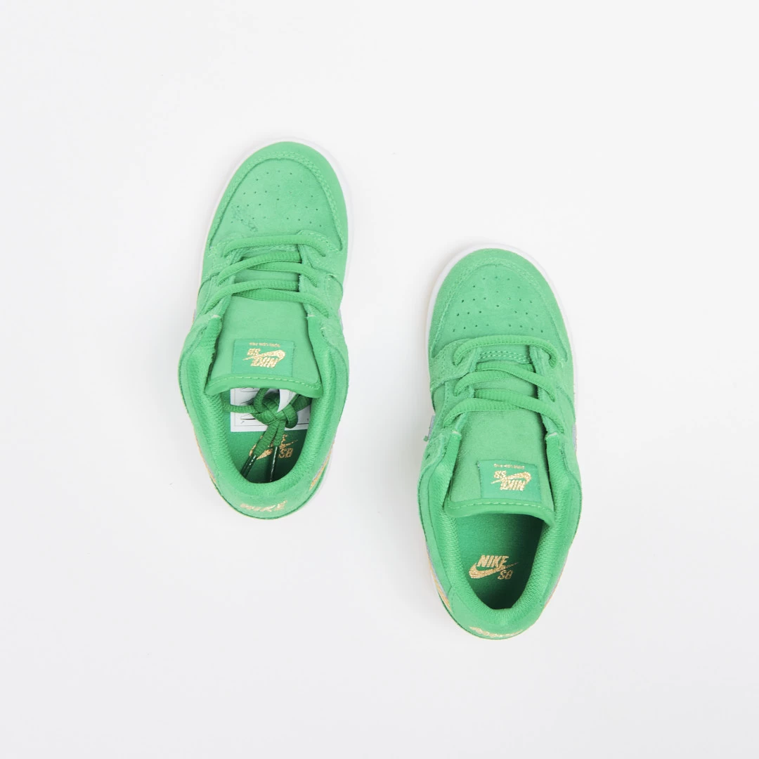 Nike SB - Dunk Low Pro "St Patrick" PS (Lucky Green/Metallic Gold) 7 Nike SB - Dunk Low Pro "St Patrick" PS (Lucky Green/Metallic Gold) – Image 7