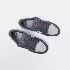 Nike SB - Force 58 (Dark Grey/Dark Grey-White-Wolf Grey) -Boutique de chaussures de sport de plein air Nike SB Force 58 Dark Grey Dark Grey White Wolf Grey 7