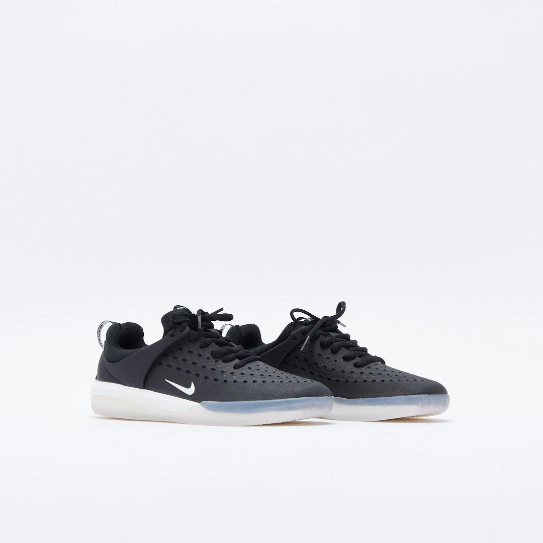 Nike SB - Nyjah 3 (Black/White) 2 Nike SB - Nyjah 3 (Black/White) – Image 2