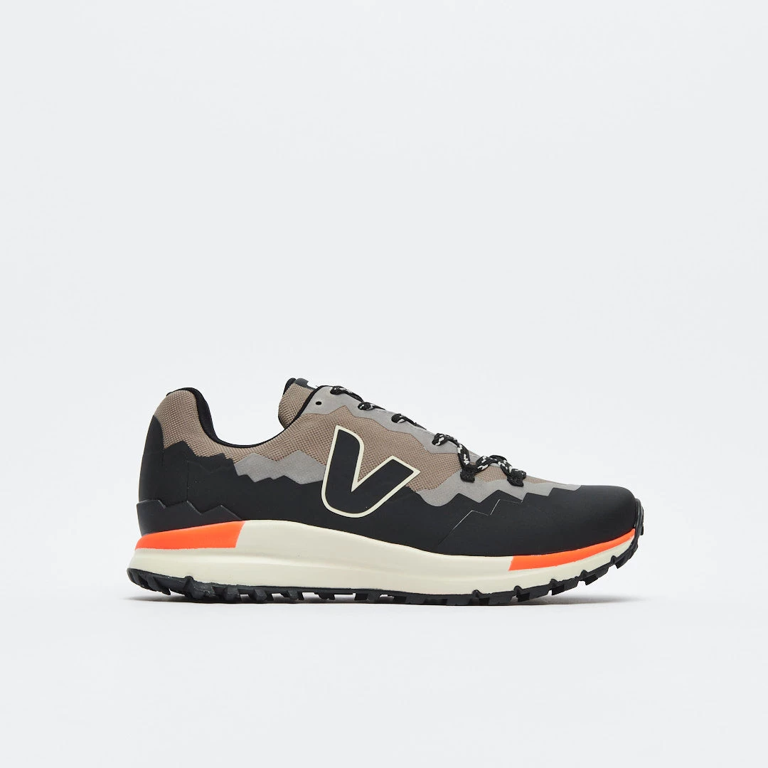 Veja - Fitz Roy Trek -Shell (basalt/black) 1 Veja - Fitz Roy Trek -Shell (basalt/black)