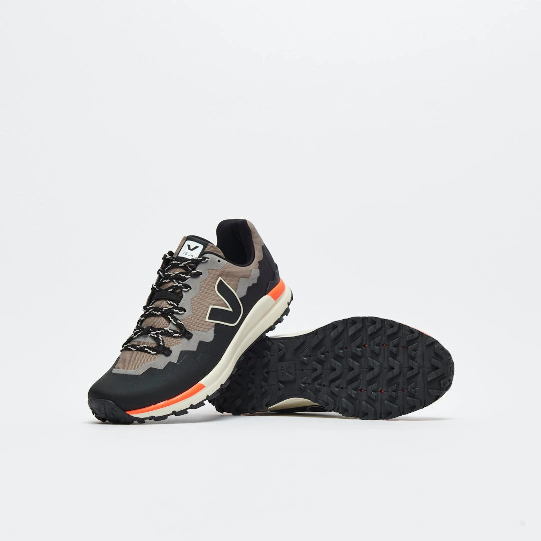 Veja - Fitz Roy Trek -Shell (basalt/black) 3 Veja - Fitz Roy Trek -Shell (basalt/black) – Image 3