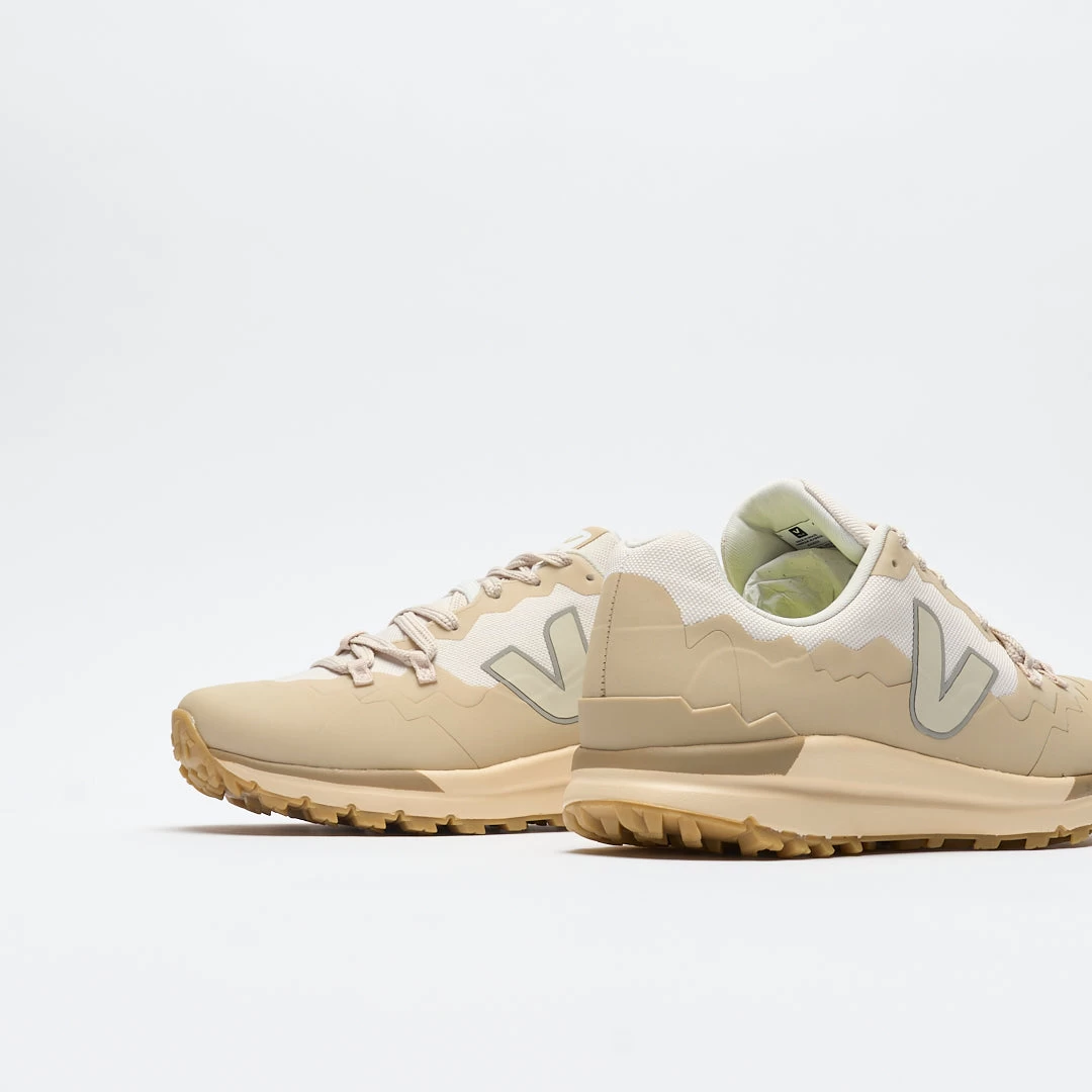 Veja - Women Fitz Roy Trek -Shell (Gravel Pierre/Almond) 5 Veja - Women Fitz Roy Trek -Shell (Gravel Pierre/Almond) – Image 5