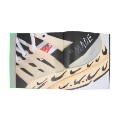 Virgil Abloh X Nike ICONS "The Ten" Something's Off Book By Taschen -Boutique de chaussures de sport de plein air somthings off virgil abloh Tm Icons taschen 03